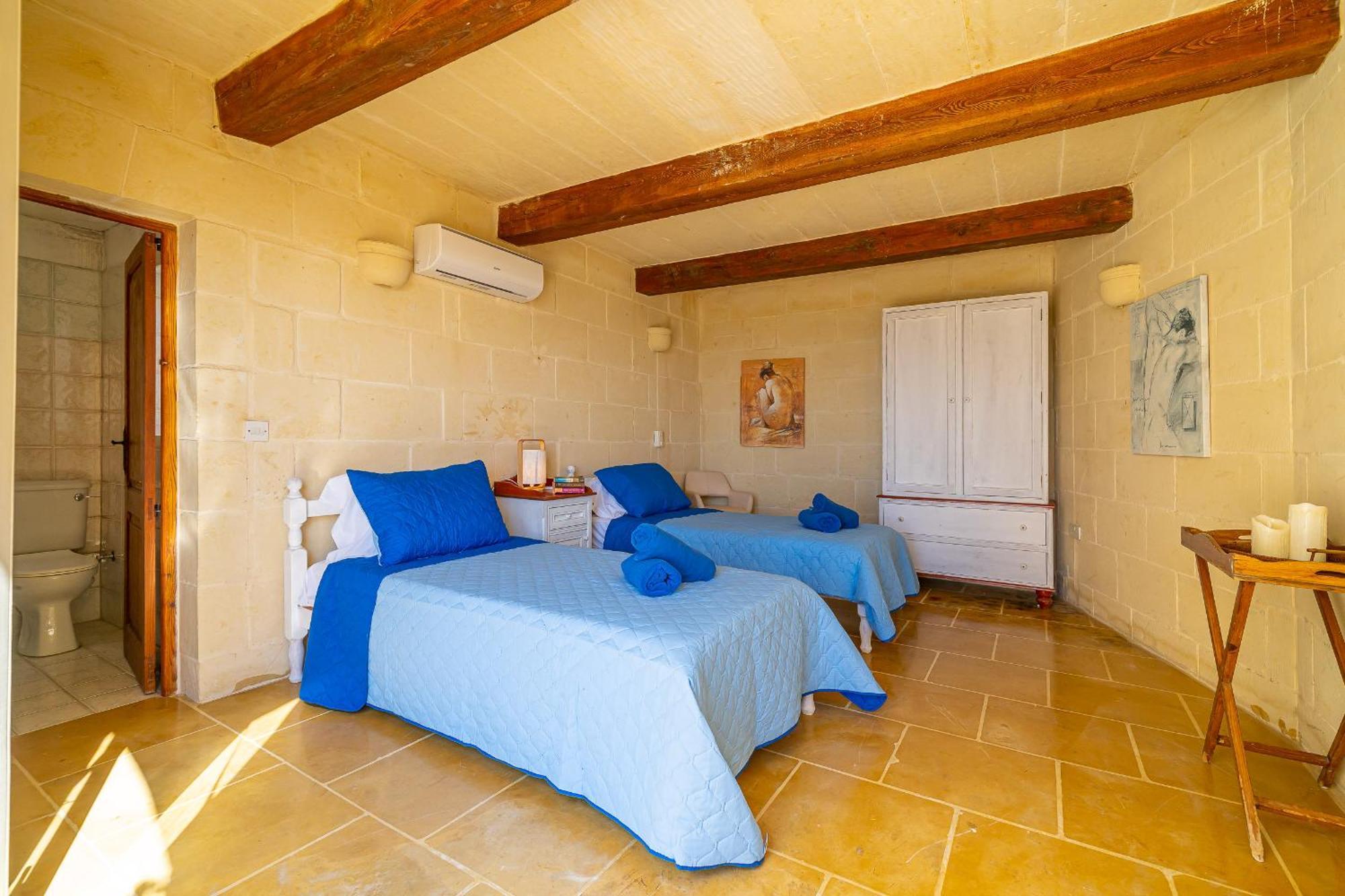 Lonza Gharb Farmhouse Esterno foto